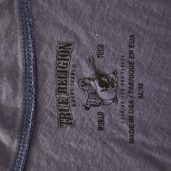 True religion t shirt with rhinestone in gold - Picture 3 of 3